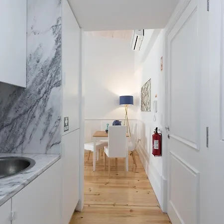 Loureiro Apartment *